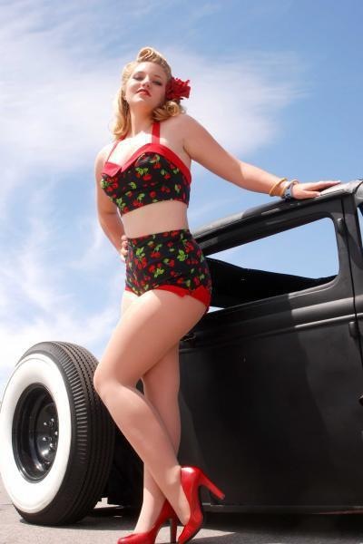 Pin Up